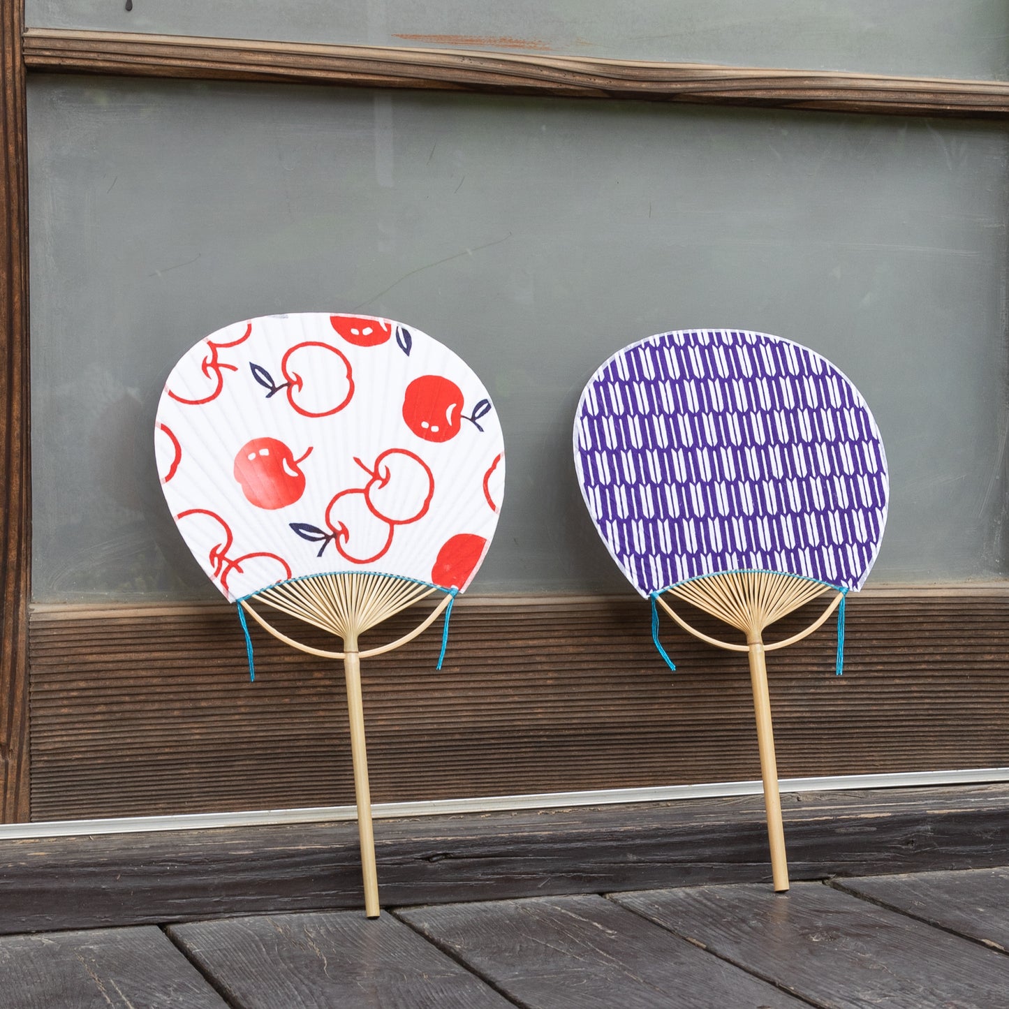 布うちわ りんご