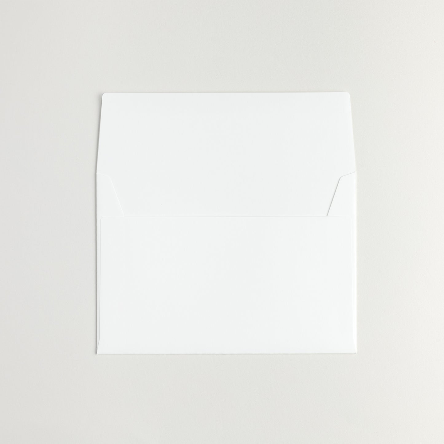 デザイン封筒 洋2 ルミネッセンス マキシマムホワイト