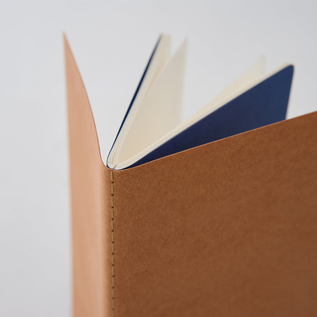 TAKEO PAPER Dressco Stitch Notebook - Bister